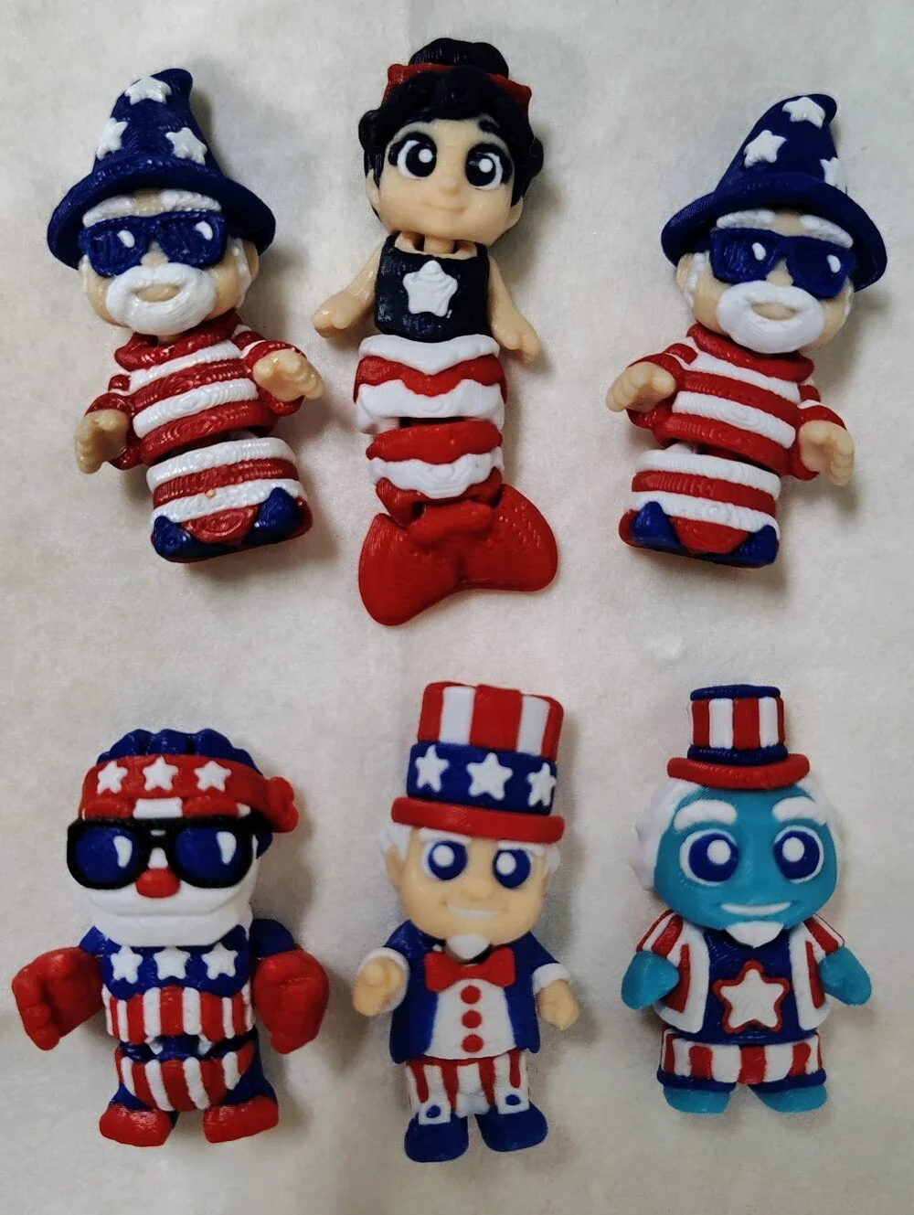 NEW Patriotic Movable Miniature Figurine Toy Lot in Red, White & Blue 10 Wiglets